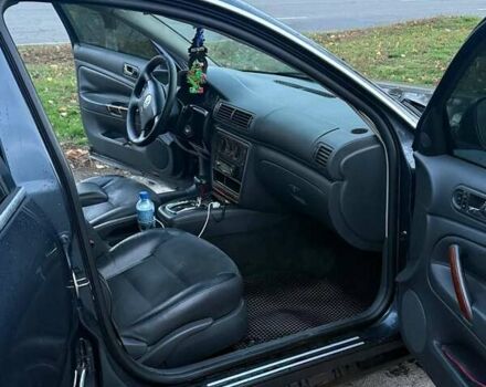 Синий Фольксваген Пассат, объемом двигателя 1.78 л и пробегом 290 тыс. км за 4300 $, фото 23 на Automoto.ua