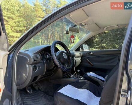 Синій Фольксваген Пассат, об'ємом двигуна 2 л та пробігом 288 тис. км за 4200 $, фото 9 на Automoto.ua
