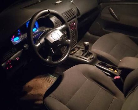 Синій Фольксваген Пассат, об'ємом двигуна 1.9 л та пробігом 322 тис. км за 1999 $, фото 7 на Automoto.ua