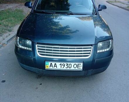 Синий Фольксваген Пассат, объемом двигателя 1.9 л и пробегом 337 тыс. км за 5600 $, фото 1 на Automoto.ua