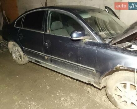 Синій Фольксваген Пассат, об'ємом двигуна 1.9 л та пробігом 322 тис. км за 1999 $, фото 4 на Automoto.ua