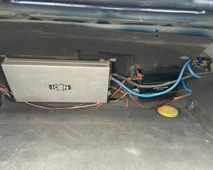 Синий Фольксваген Пассат, объемом двигателя 2.8 л и пробегом 244 тыс. км за 5400 $, фото 14 на Automoto.ua