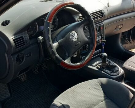 Синий Фольксваген Пассат, объемом двигателя 1.9 л и пробегом 380 тыс. км за 2900 $, фото 6 на Automoto.ua