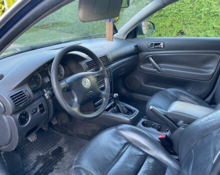 Синий Фольксваген Пассат, объемом двигателя 1.9 л и пробегом 320 тыс. км за 1500 $, фото 4 на Automoto.ua