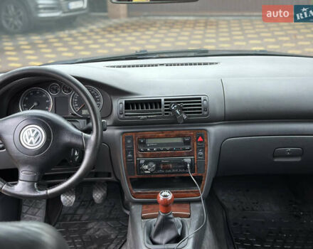 Синий Фольксваген Пассат, объемом двигателя 1.8 л и пробегом 387 тыс. км за 3600 $, фото 9 на Automoto.ua
