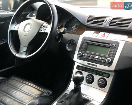 Синий Фольксваген Пассат, объемом двигателя 2 л и пробегом 280 тыс. км за 4100 $, фото 23 на Automoto.ua