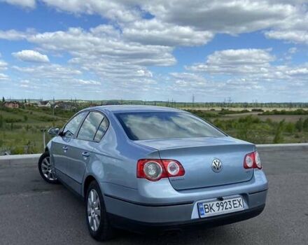 Синий Фольксваген Пассат, объемом двигателя 1.9 л и пробегом 226 тыс. км за 6300 $, фото 5 на Automoto.ua