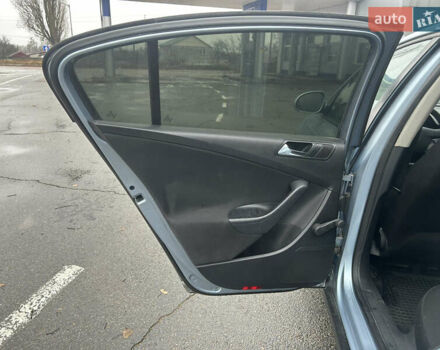 Синий Фольксваген Пассат, объемом двигателя 1.9 л и пробегом 350 тыс. км за 5300 $, фото 26 на Automoto.ua