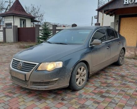 Синий Фольксваген Пассат, объемом двигателя 2 л и пробегом 214 тыс. км за 4500 $, фото 7 на Automoto.ua