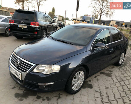 Синий Фольксваген Пассат, объемом двигателя 2 л и пробегом 280 тыс. км за 4100 $, фото 15 на Automoto.ua