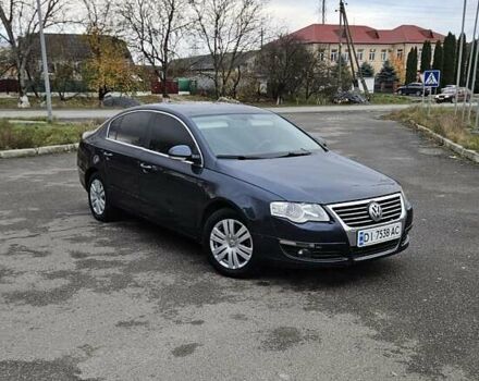 Синій Фольксваген Пассат, об'ємом двигуна 2 л та пробігом 260 тис. км за 4600 $, фото 8 на Automoto.ua