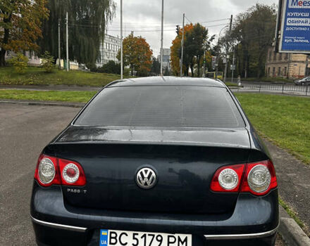 Синий Фольксваген Пассат, объемом двигателя 1.98 л и пробегом 235 тыс. км за 5300 $, фото 3 на Automoto.ua
