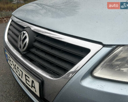 Синий Фольксваген Пассат, объемом двигателя 1.9 л и пробегом 350 тыс. км за 5300 $, фото 20 на Automoto.ua