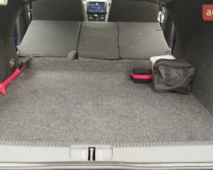 Синій Фольксваген Пассат, об'ємом двигуна 1.6 л та пробігом 265 тис. км за 5700 $, фото 19 на Automoto.ua