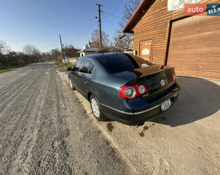 Фольксваген Пассат 2005 в Черновцах на Automoto.ua Синий Фольксваген Пассат, объемом двигателя 1.98 л и пробегом 175 тыс. км за 6950 $, фото 23 на Automoto.ua