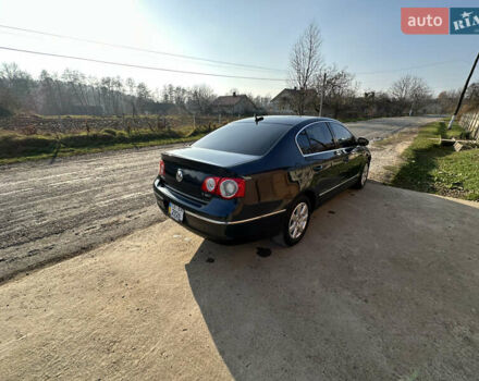 Фольксваген Пассат 2005 в Черновцах на Automoto.ua Синий Фольксваген Пассат, объемом двигателя 1.98 л и пробегом 175 тыс. км за 6950 $, фото 21 на Automoto.ua