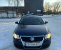 Синий Фольксваген Пассат, объемом двигателя 1.6 л и пробегом 251 тыс. км за 4800 $, фото 1 на Automoto.ua
