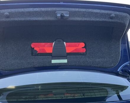 Синій Фольксваген Пассат, об'ємом двигуна 2 л та пробігом 263 тис. км за 4900 $, фото 18 на Automoto.ua