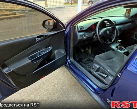 Синий Фольксваген Пассат, объемом двигателя 2 л и пробегом 356 тыс. км за 5300 $, фото 6 на Automoto.ua