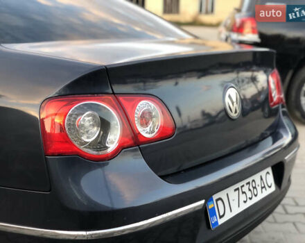 Синий Фольксваген Пассат, объемом двигателя 2 л и пробегом 280 тыс. км за 4100 $, фото 10 на Automoto.ua