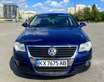 Синий Фольксваген Пассат, объемом двигателя 2 л и пробегом 177 тыс. км за 5600 $, фото 1 на Automoto.ua