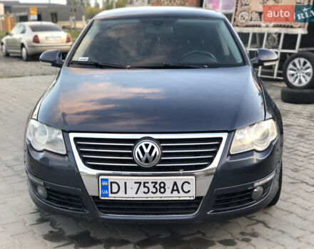 Синий Фольксваген Пассат, объемом двигателя 2 л и пробегом 280 тыс. км за 4100 $, фото 3 на Automoto.ua