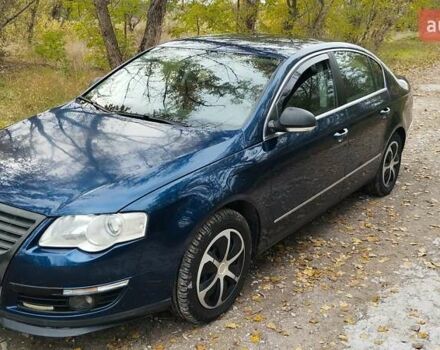 Синій Фольксваген Пассат, об'ємом двигуна 1.6 л та пробігом 265 тис. км за 5700 $, фото 14 на Automoto.ua