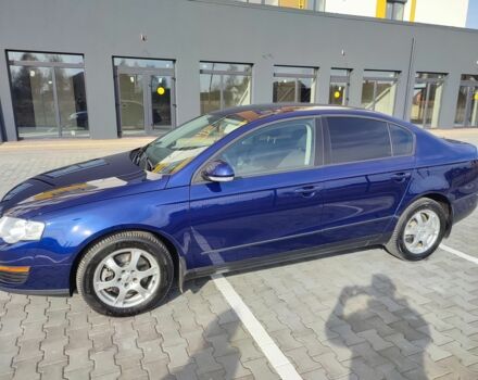 Синий Фольксваген Пассат, объемом двигателя 1.6 л и пробегом 208 тыс. км за 5300 $, фото 2 на Automoto.ua