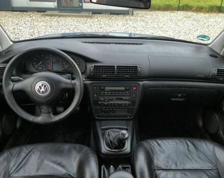 Синій Фольксваген Пассат, об'ємом двигуна 1.9 л та пробігом 240 тис. км за 1400 $, фото 10 на Automoto.ua