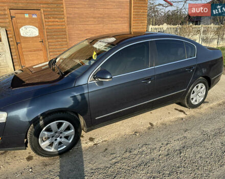 Фольксваген Пассат 2005 в Черновцах на Automoto.ua Синий Фольксваген Пассат, объемом двигателя 1.98 л и пробегом 175 тыс. км за 6950 $, фото 3 на Automoto.ua