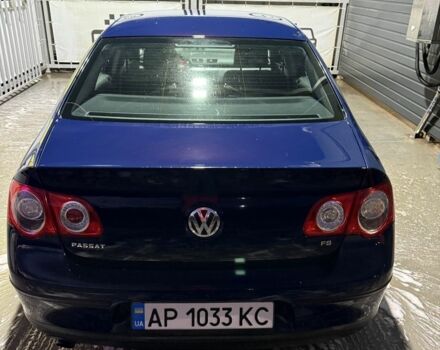 Синий Фольксваген Пассат, объемом двигателя 1.6 л и пробегом 155 тыс. км за 2950 $, фото 1 на Automoto.ua