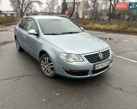 Синий Фольксваген Пассат, объемом двигателя 1.9 л и пробегом 350 тыс. км за 5300 $, фото 2 на Automoto.ua
