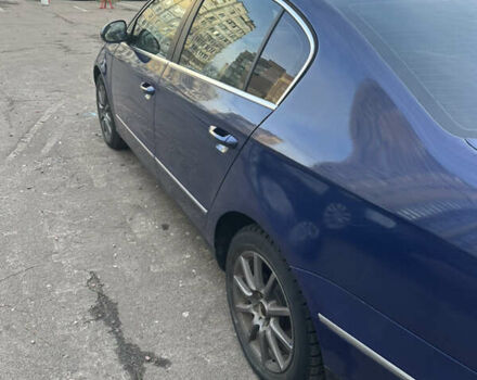 Синій Фольксваген Пассат, об'ємом двигуна 2 л та пробігом 230 тис. км за 5300 $, фото 5 на Automoto.ua