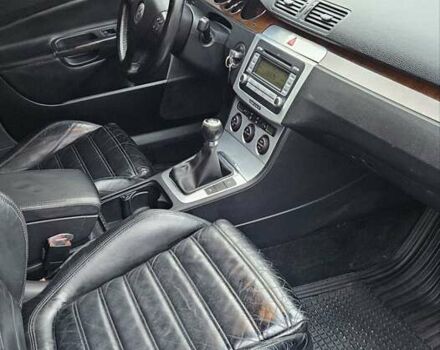 Синій Фольксваген Пассат, об'ємом двигуна 2 л та пробігом 260 тис. км за 4600 $, фото 2 на Automoto.ua