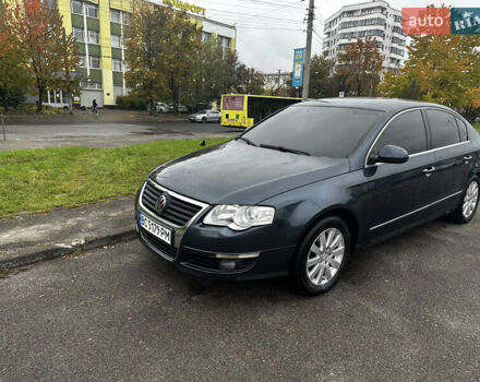 Синий Фольксваген Пассат, объемом двигателя 1.98 л и пробегом 235 тыс. км за 5300 $, фото 9 на Automoto.ua