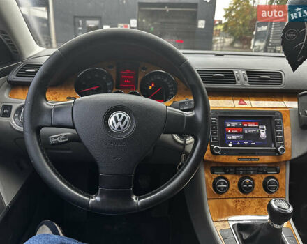 Синий Фольксваген Пассат, объемом двигателя 1.98 л и пробегом 235 тыс. км за 5300 $, фото 19 на Automoto.ua