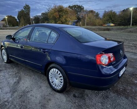 Синий Фольксваген Пассат, объемом двигателя 1.6 л и пробегом 155 тыс. км за 2950 $, фото 5 на Automoto.ua