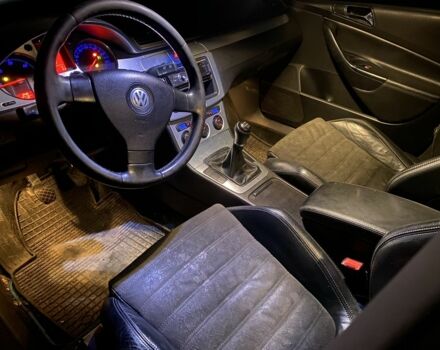 Синій Фольксваген Пассат, об'ємом двигуна 2 л та пробігом 272 тис. км за 4555 $, фото 1 на Automoto.ua