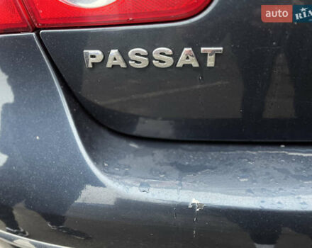 Синий Фольксваген Пассат, объемом двигателя 2 л и пробегом 310 тыс. км за 6100 $, фото 14 на Automoto.ua