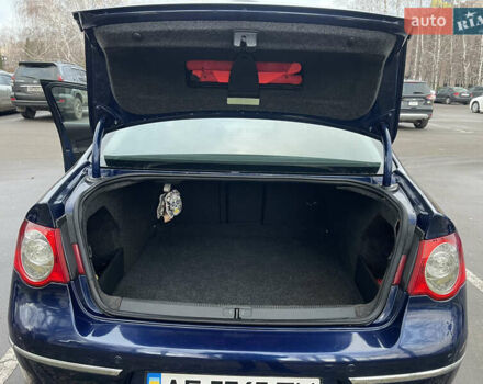 Синий Фольксваген Пассат, объемом двигателя 1.97 л и пробегом 238 тыс. км за 6800 $, фото 22 на Automoto.ua