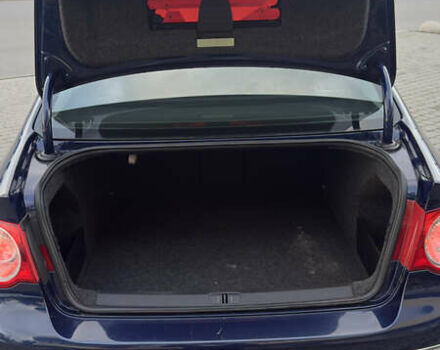 Синий Фольксваген Пассат, объемом двигателя 1.6 л и пробегом 283 тыс. км за 6900 $, фото 34 на Automoto.ua