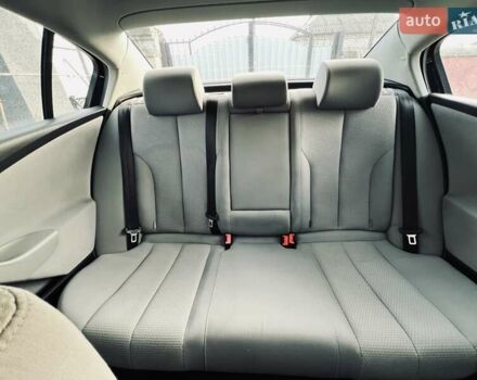 Синий Фольксваген Пассат, объемом двигателя 2 л и пробегом 330 тыс. км за 5800 $, фото 2 на Automoto.ua