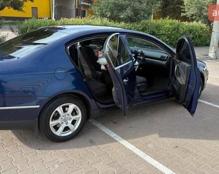 Синий Фольксваген Пассат, объемом двигателя 1.97 л и пробегом 261 тыс. км за 7500 $, фото 8 на Automoto.ua