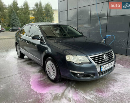 Синій Фольксваген Пассат, об'ємом двигуна 1.98 л та пробігом 315 тис. км за 5300 $, фото 1 на Automoto.ua
