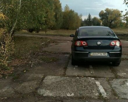 Синий Фольксваген Пассат, объемом двигателя 2 л и пробегом 220 тыс. км за 7777 $, фото 1 на Automoto.ua