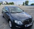 Синий Фольксваген Пассат, объемом двигателя 1.9 л и пробегом 305 тыс. км за 6999 $, фото 1 на Automoto.ua