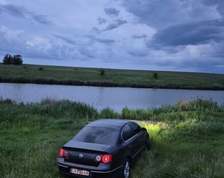 Синий Фольксваген Пассат, объемом двигателя 1.97 л и пробегом 296 тыс. км за 7500 $, фото 10 на Automoto.ua