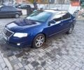 Синий Фольксваген Пассат, объемом двигателя 1.9 л и пробегом 400 тыс. км за 5400 $, фото 1 на Automoto.ua