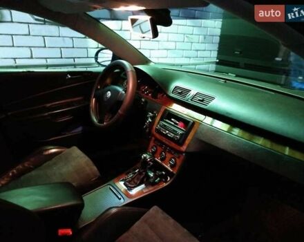 Синий Фольксваген Пассат, объемом двигателя 2 л и пробегом 220 тыс. км за 7777 $, фото 2 на Automoto.ua