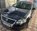 Синий Фольксваген Пассат, объемом двигателя 2 л и пробегом 330 тыс. км за 5800 $, фото 4 на Automoto.ua